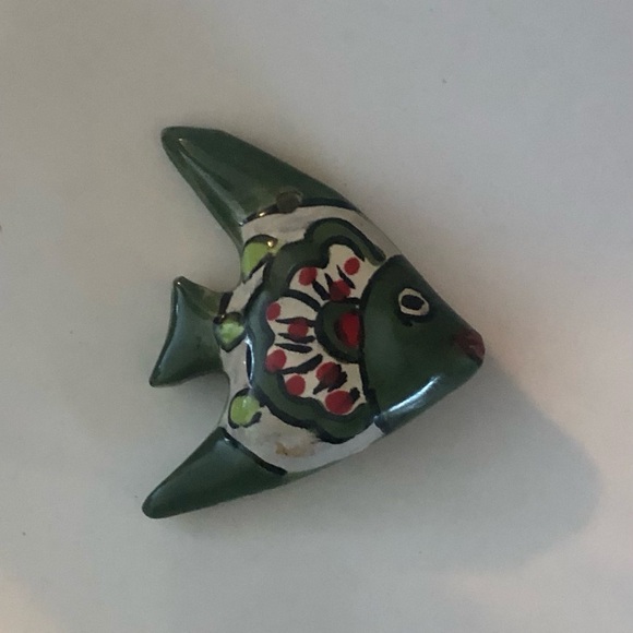 5 Talavera Pottery Angel Fish… Just found another one - Picture 2 of 3